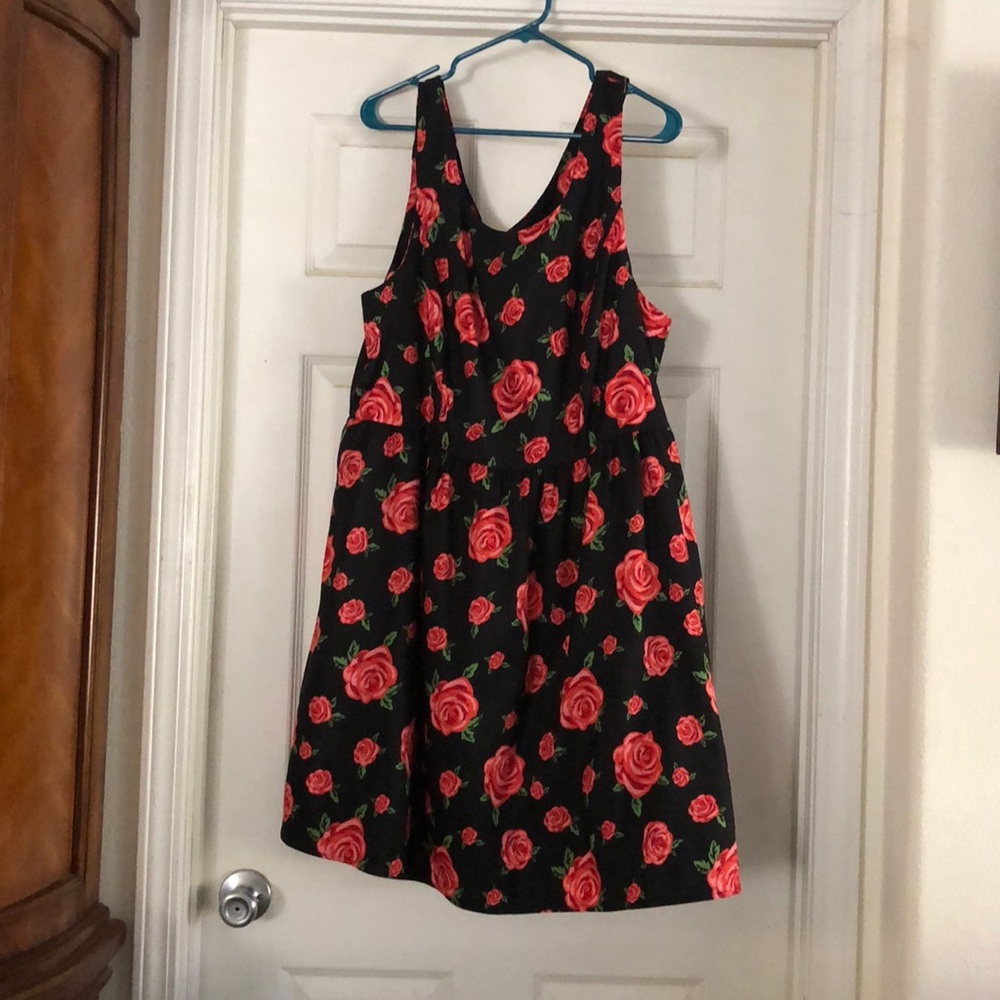 Rose dress 50s style
